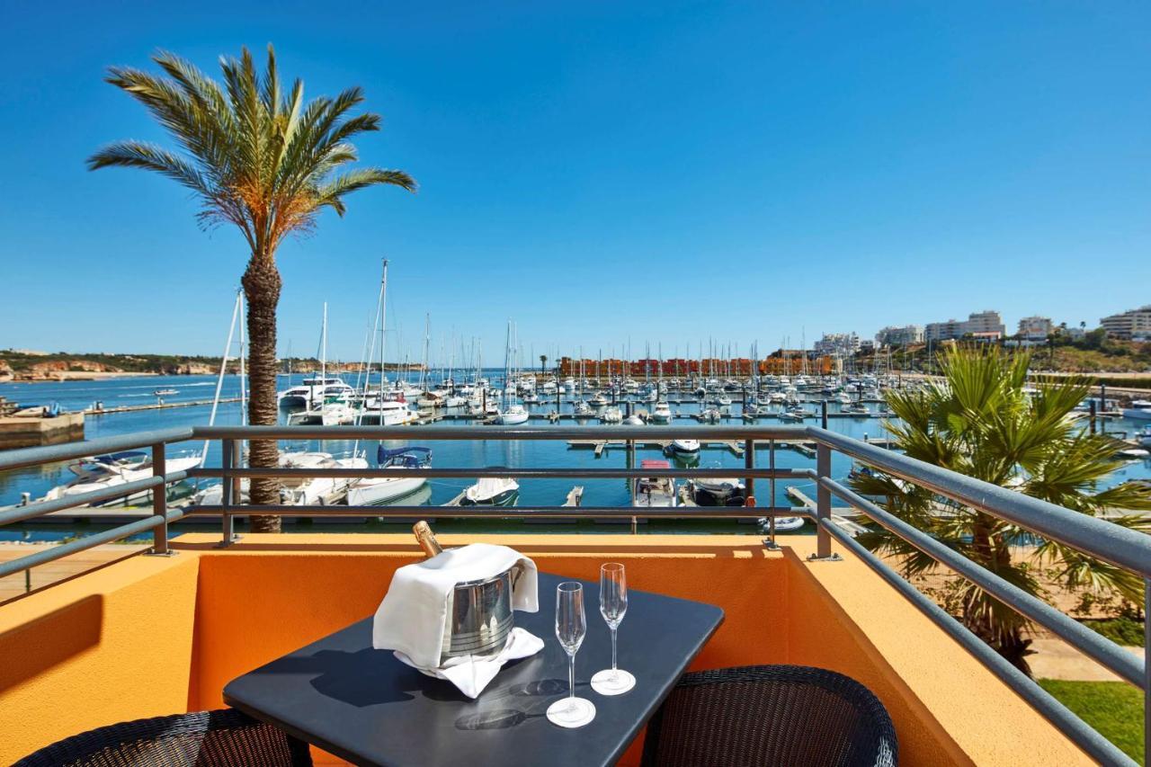 Nh Marina Hotel