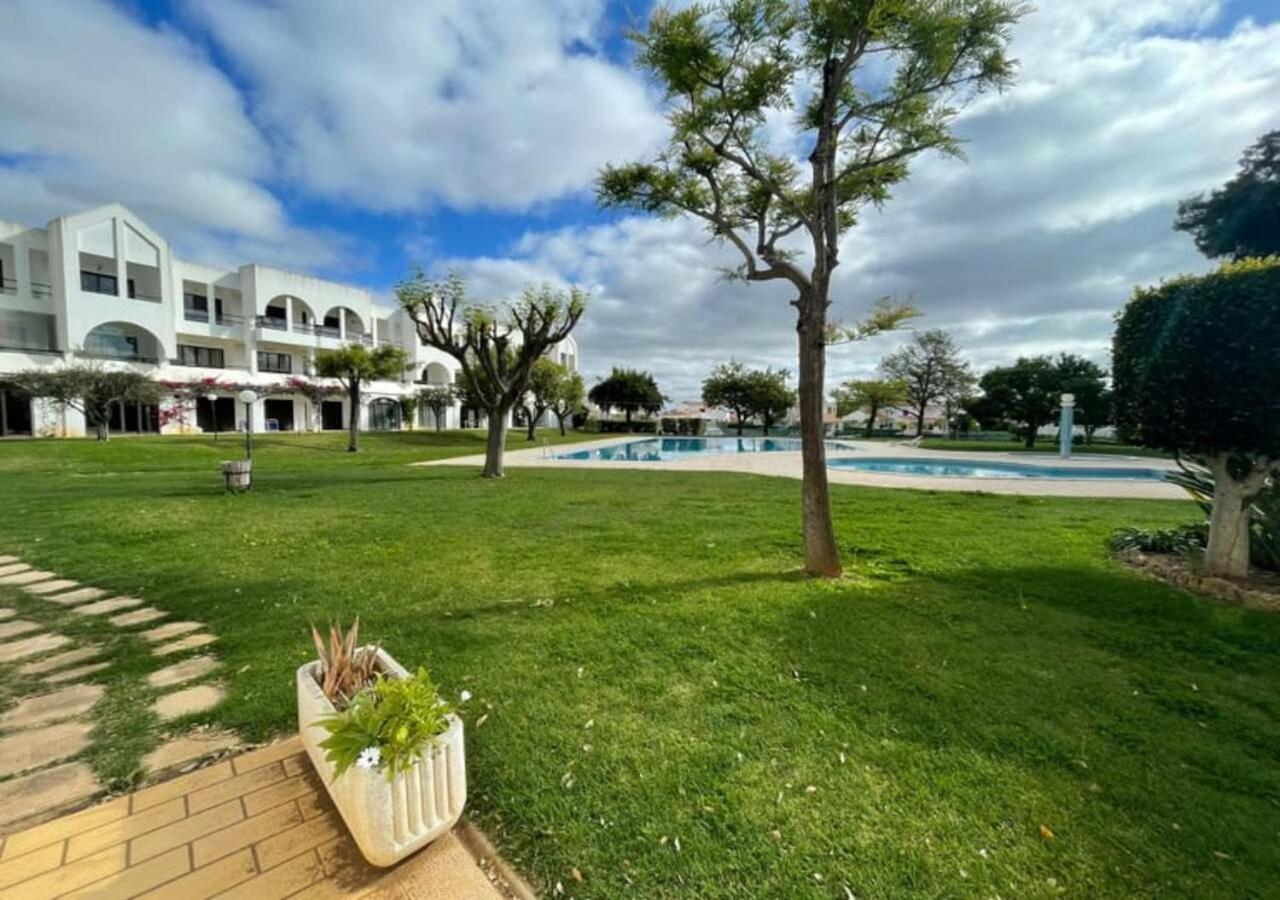 Apartment Title E Title - Oura *