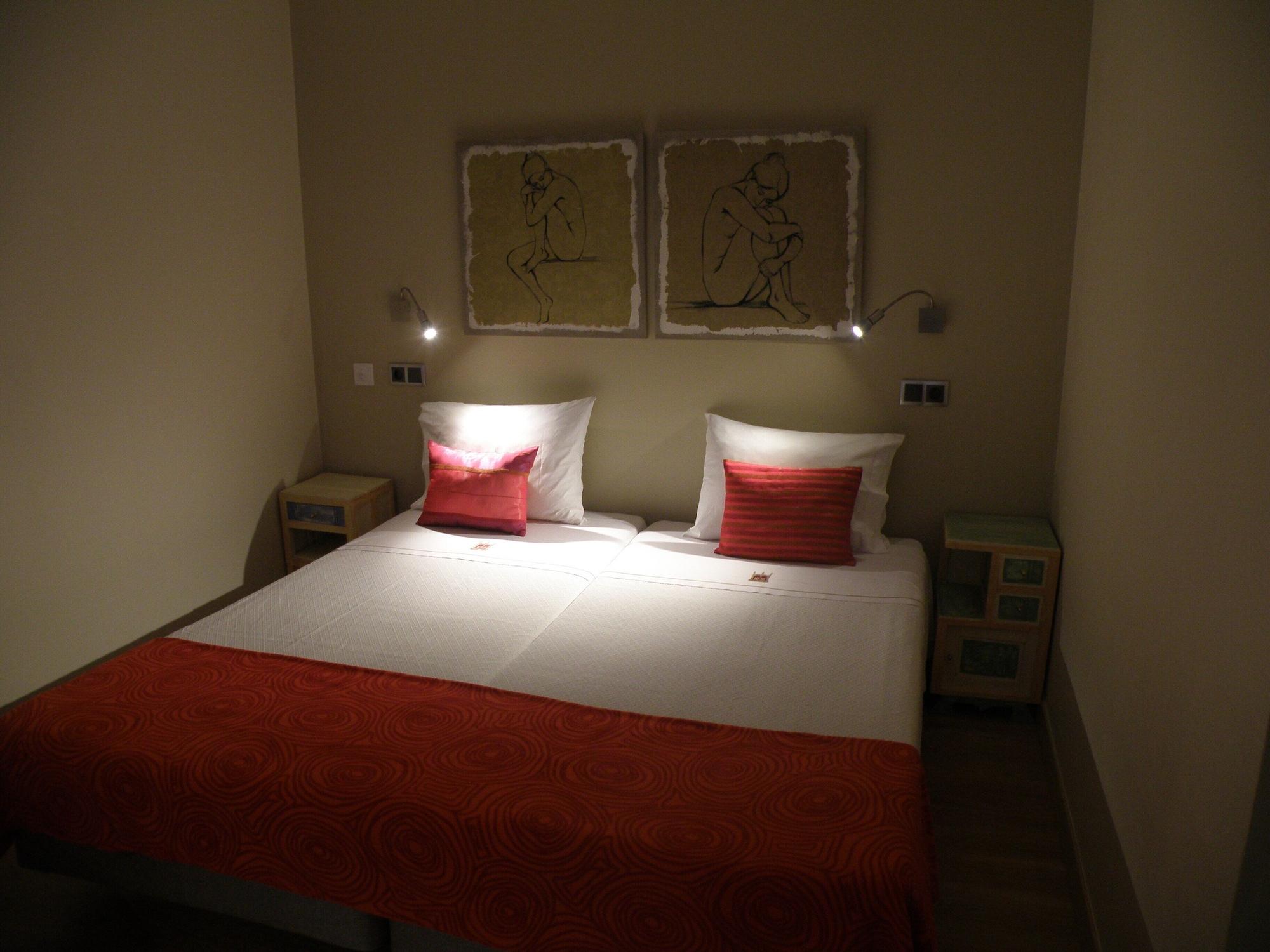 D. Dinis - Charming (adults Only) 2*