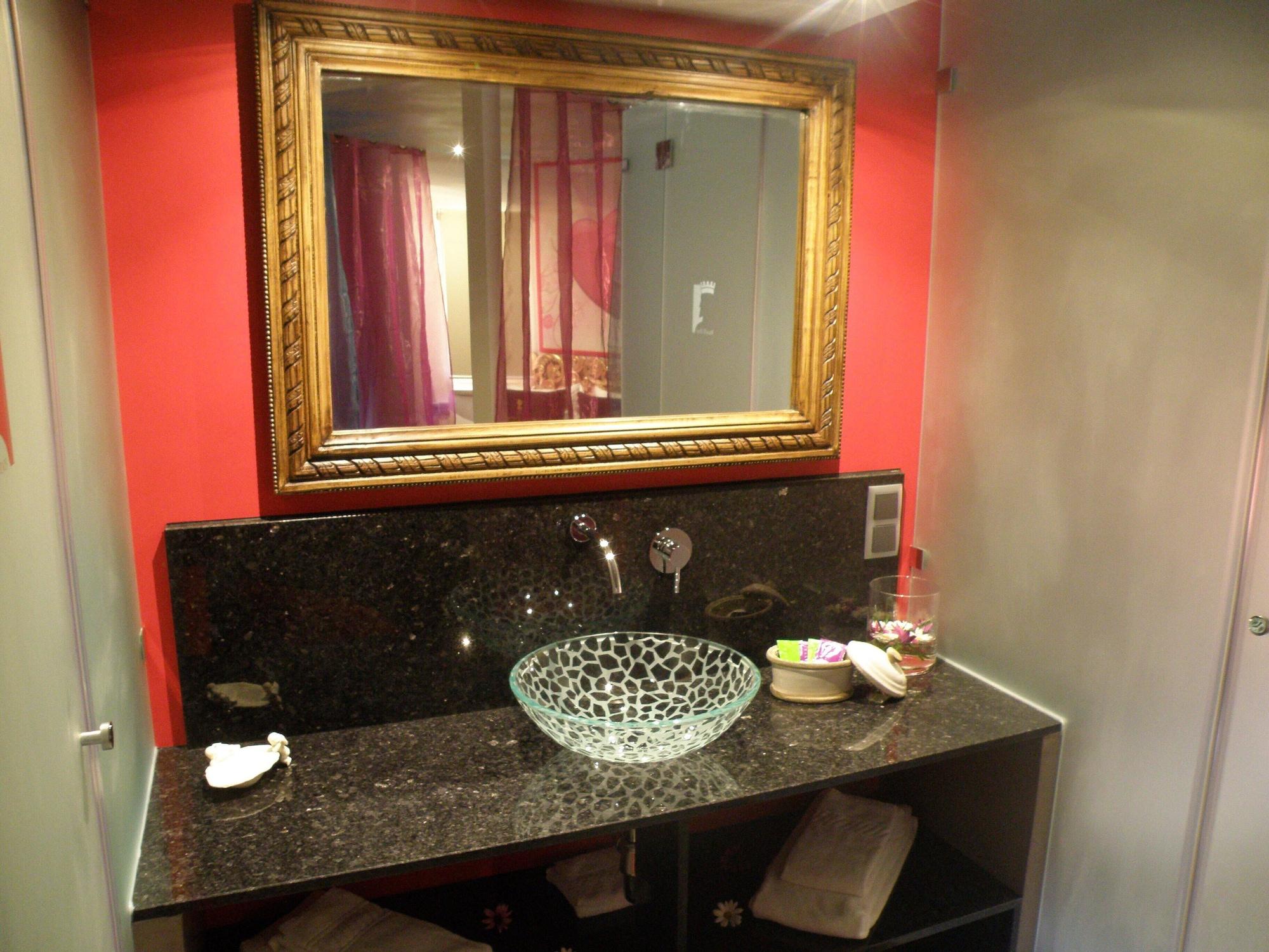 D. Dinis - Charming (adults Only) Lagos
