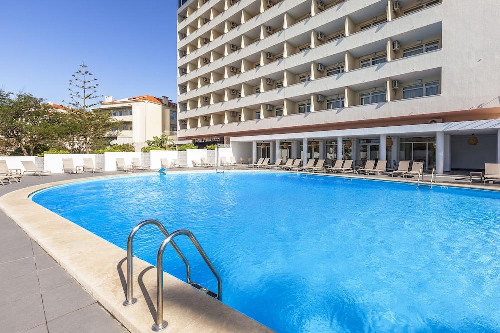 Carcavelos Hotel 4*