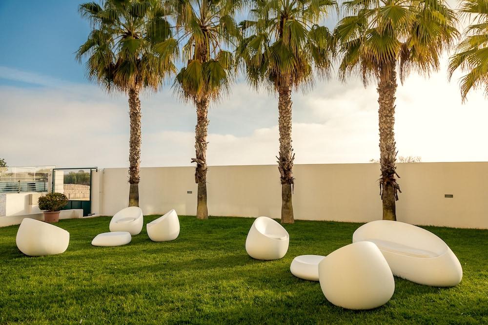 Dunamar Aparthotel 4*