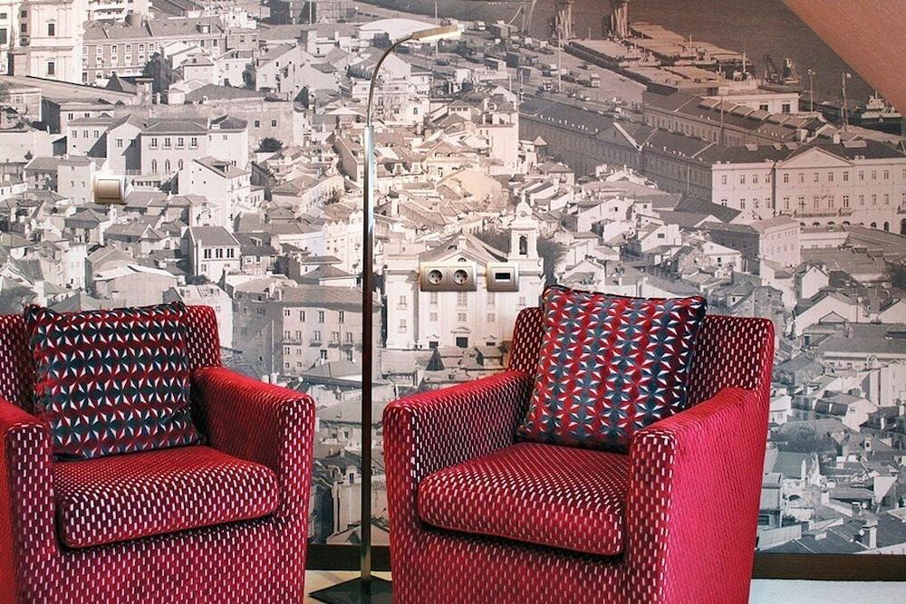 Neya Hotel 4*