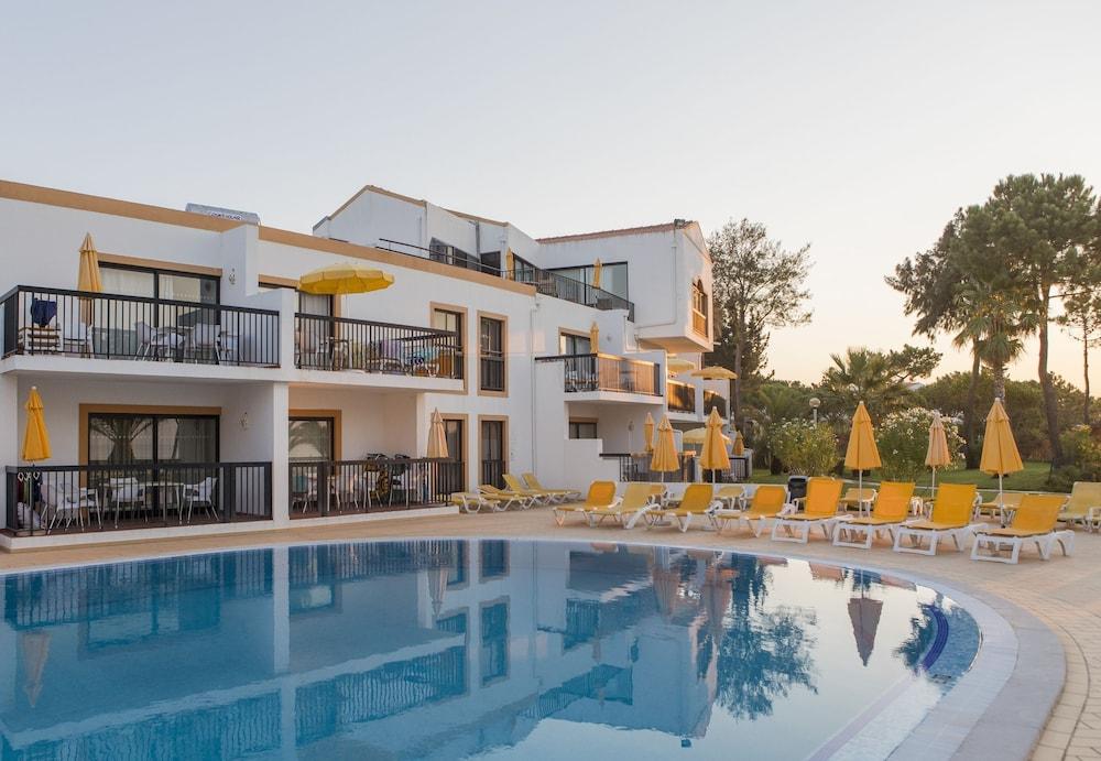 Alfagar Village Aparthotel 3*