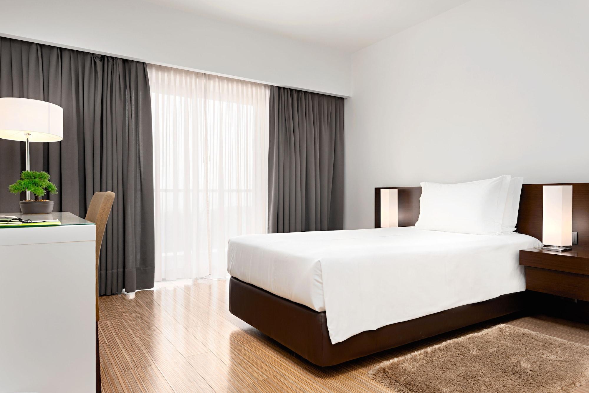 Hotel Dos Zimbros 4*