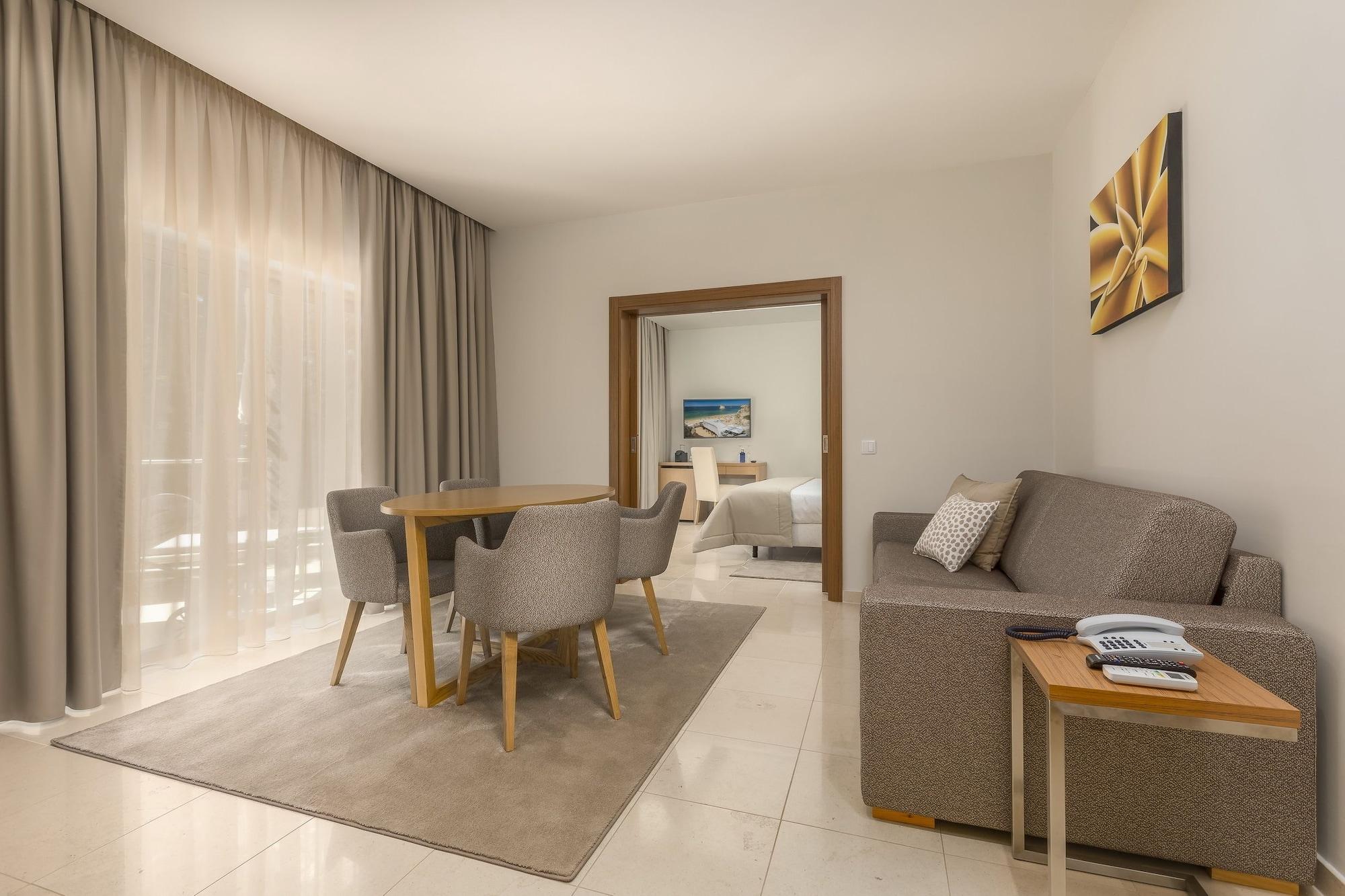 Caneiros Luxury House &