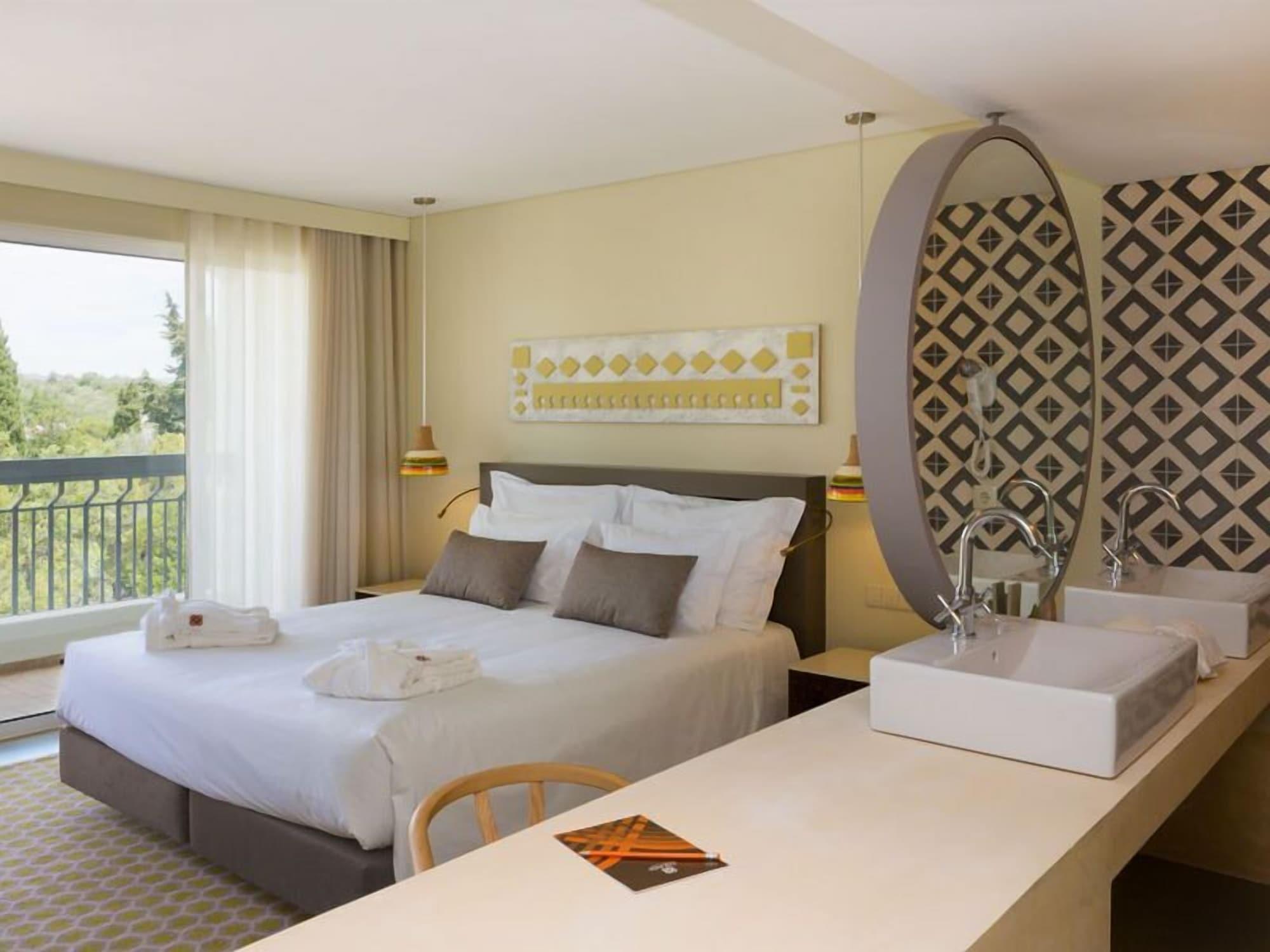 Ozadi Hotel