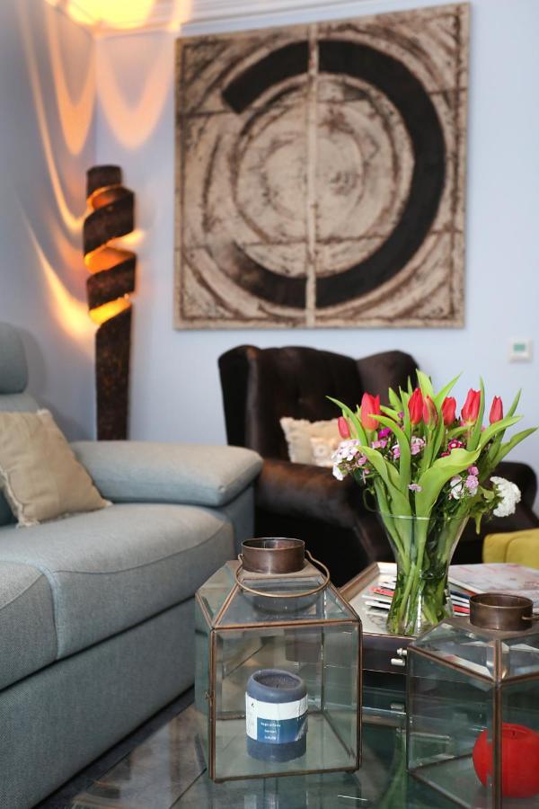 Henri's - Pateo De Santo Antonio Apartment