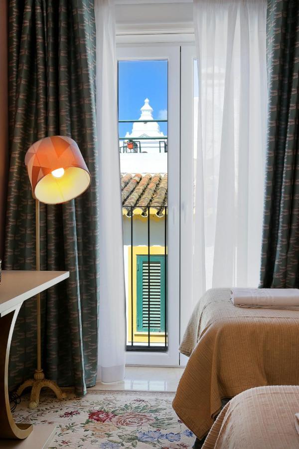 Henri's - Pateo De Santo Antonio Apartment
