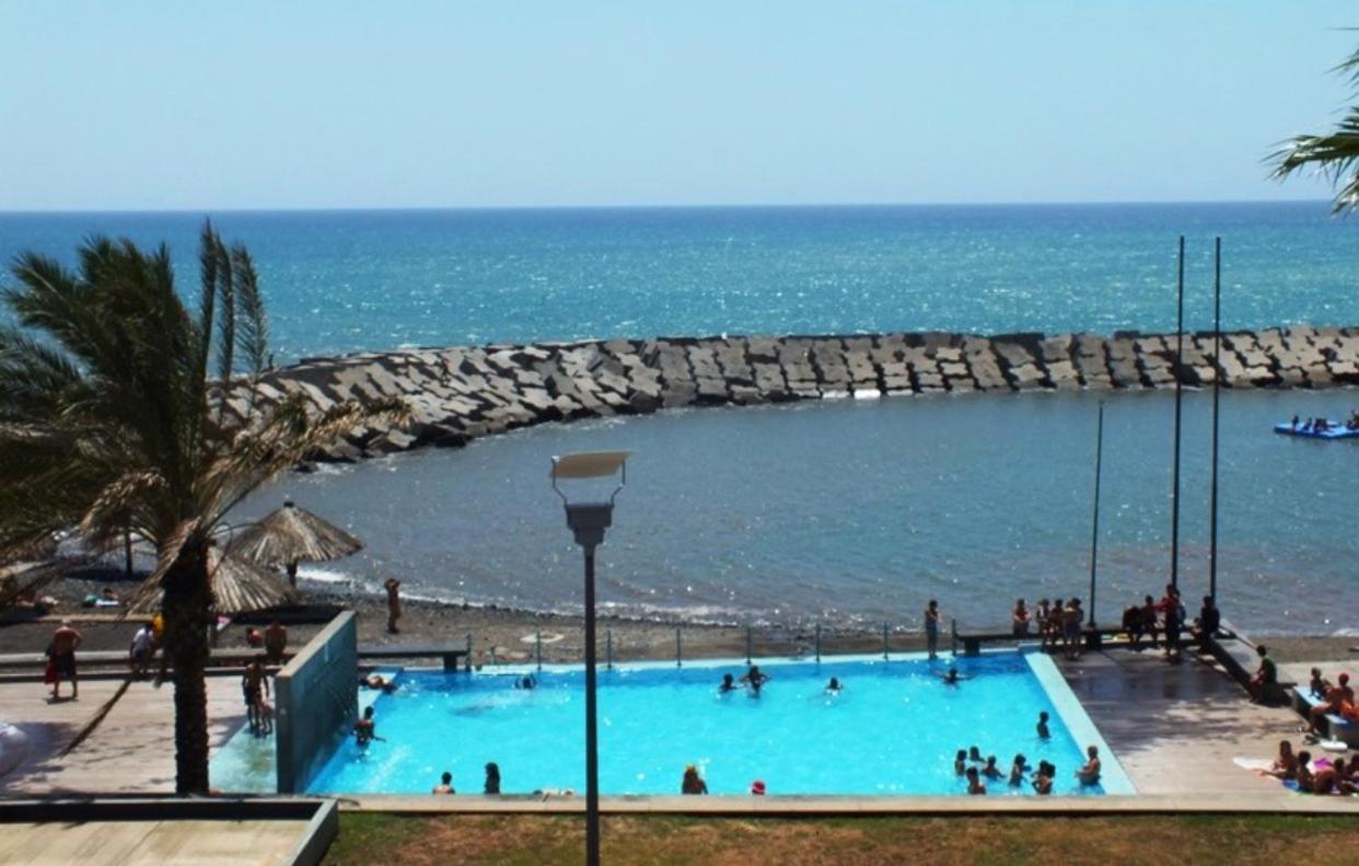 Lovely Newly Refurbished, 1 Bedroom Floor With Sea Views, Fast Wi-fi Cable Tv And Netflix Appartement Ribeira Brava