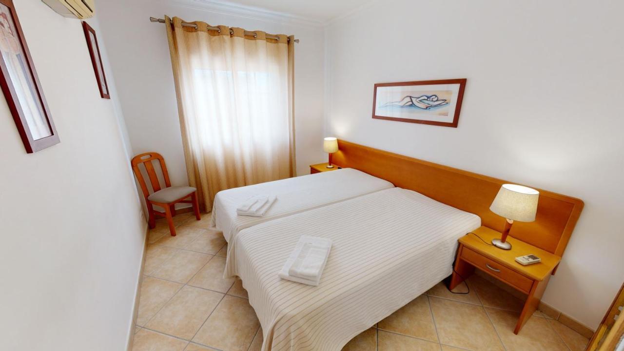 Da Lota - Beachfront 3*