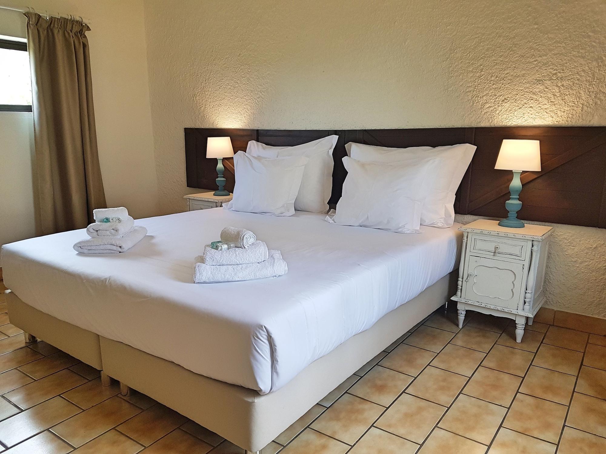 Casa Do Alto Bed & Breakfast