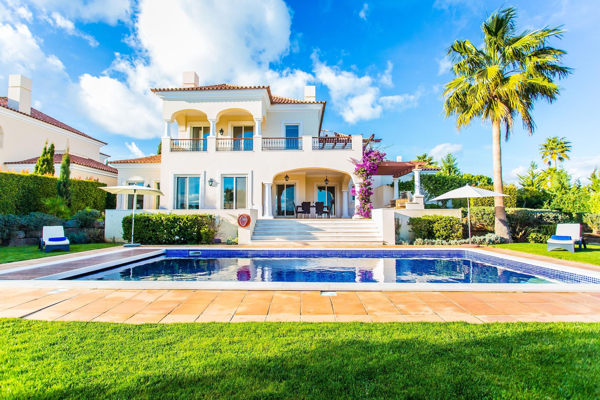 Monte Rei Golf & Country Club Resort 5*
