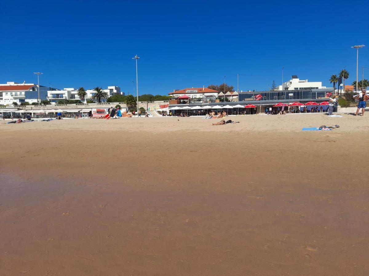 Carcavelos Surf House *