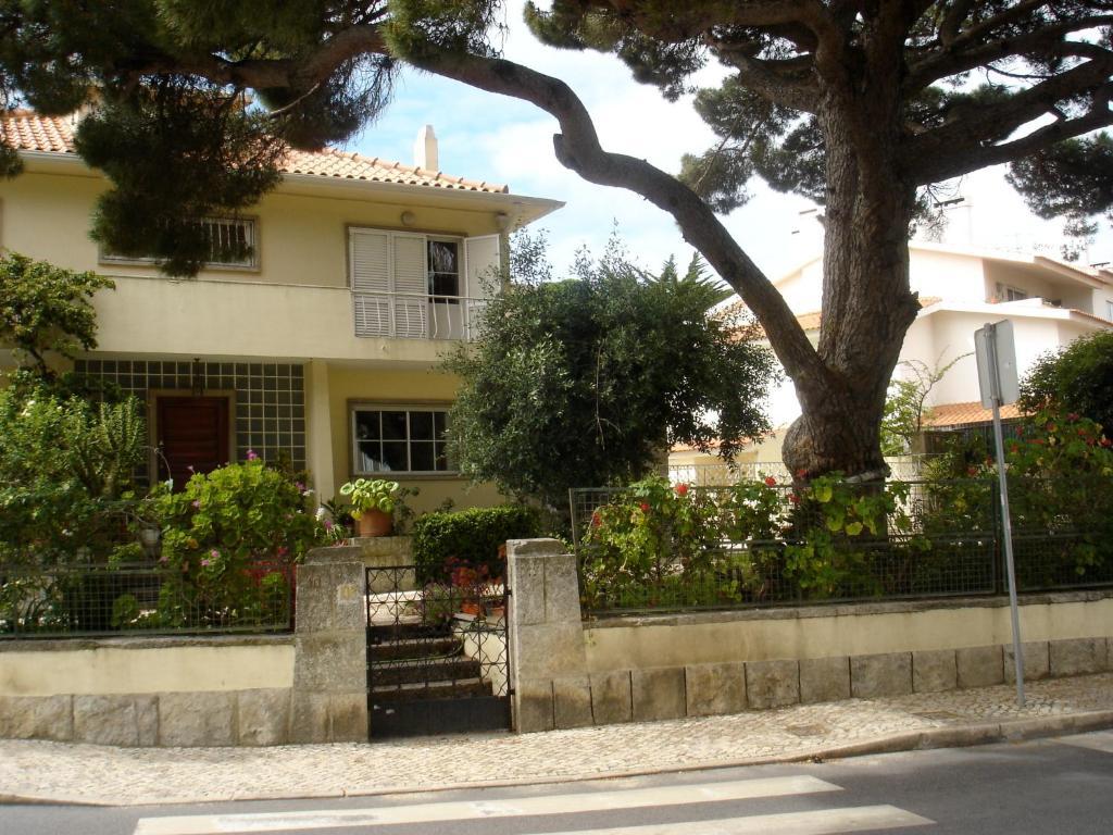 Casa Shanti Niketan Guest house Estoril