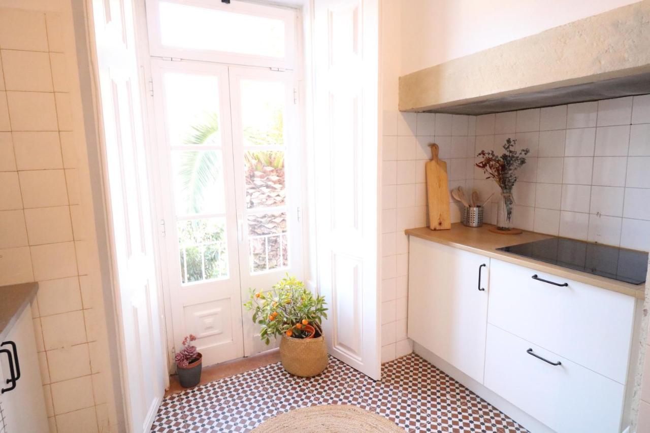 Santa Rita - Stunning Apt. Next To The Sea Apartment Estoril