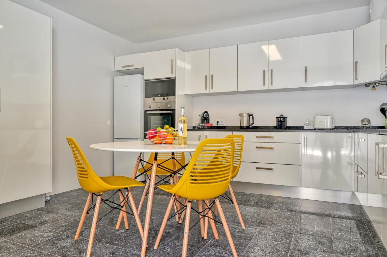 Apartment Nidia's Place, A In Madeira