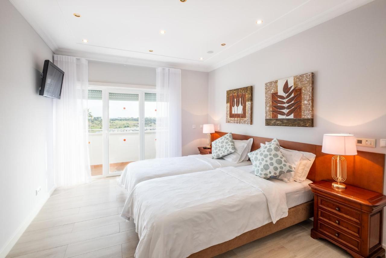 Pedro Mar Villa Albufeira