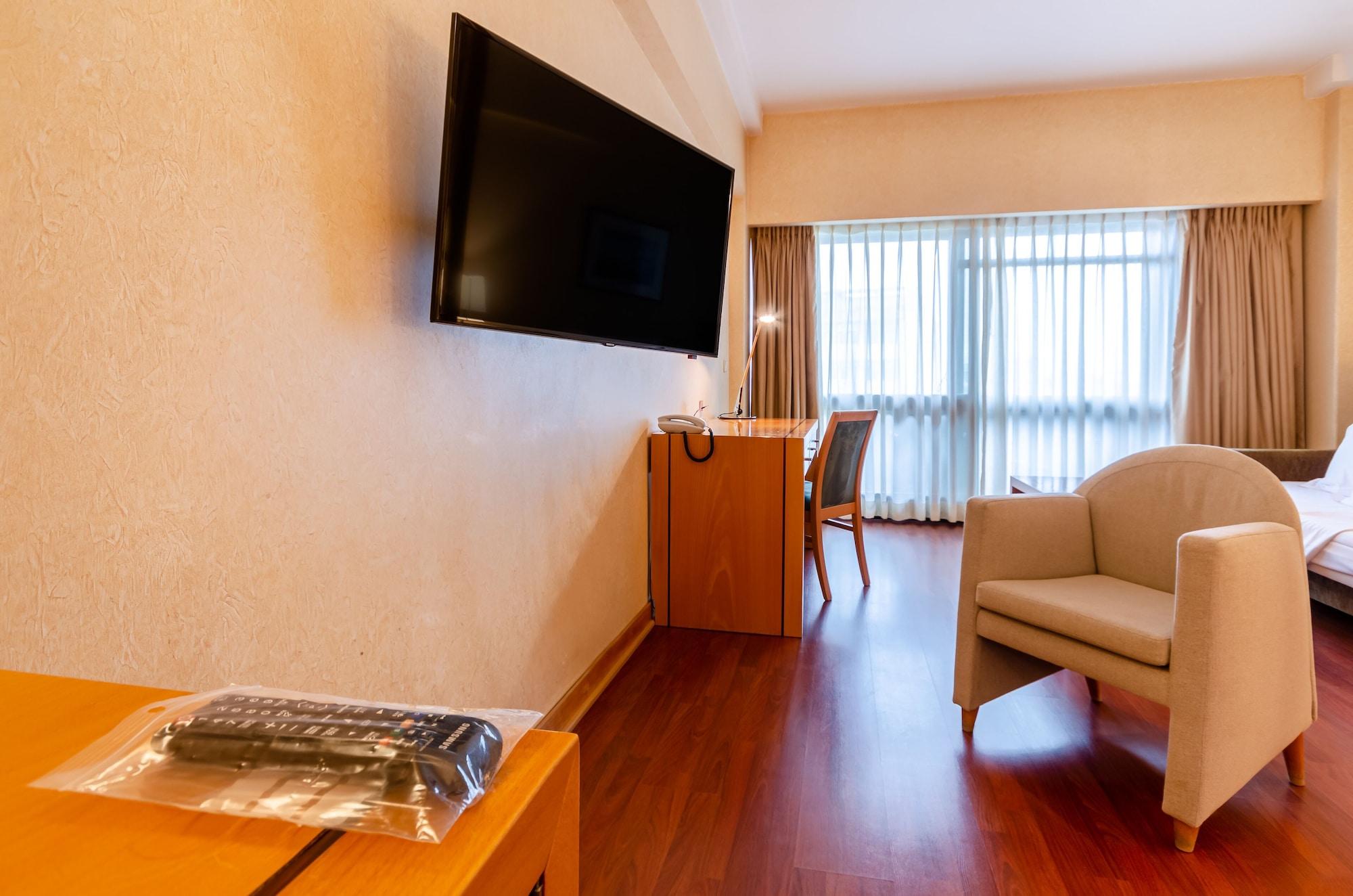 Roma Hotel 3*