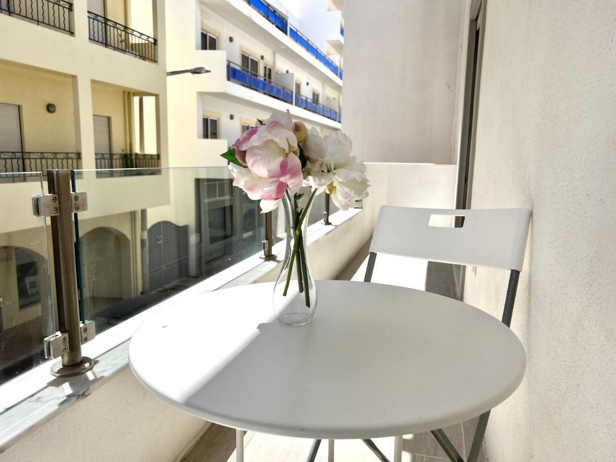 Nutmeg - 50mtrs To - By Hd Apartment *