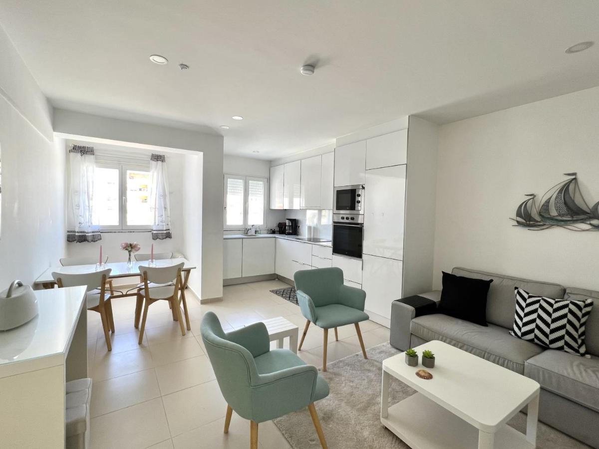 Nutmeg - 50mtrs To - By Hd Apartment Quarteira