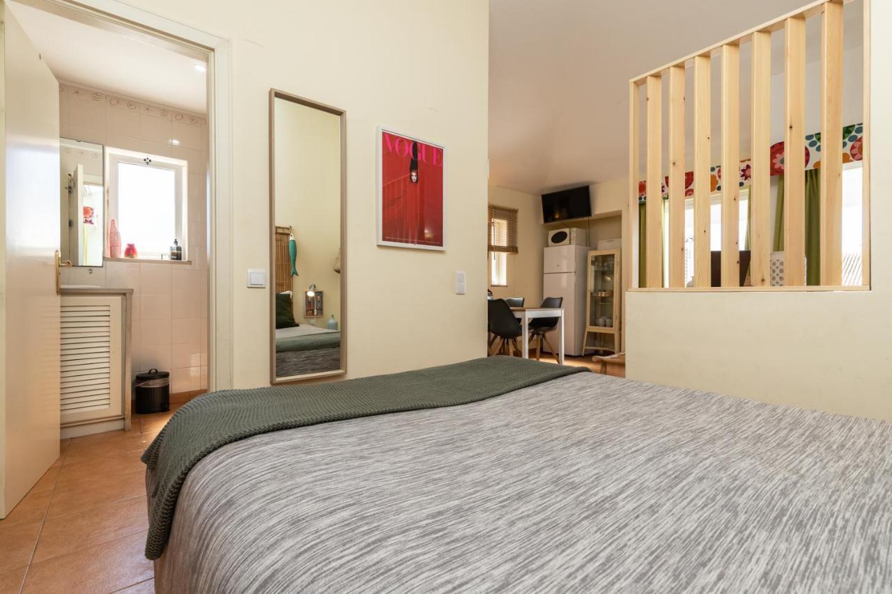 Apartment & Loft. *