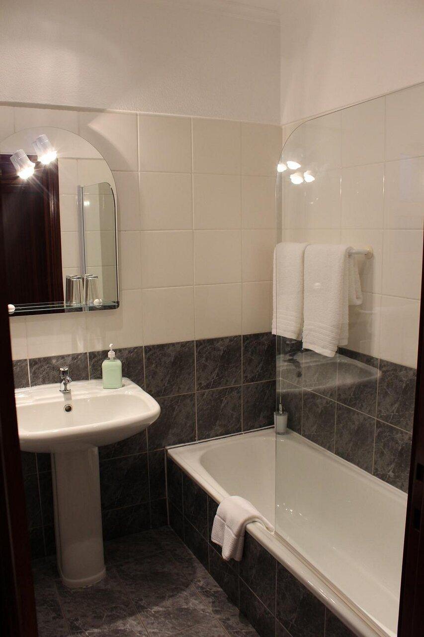 Residencial Farol Bed & Breakfast Ponta do Pargo