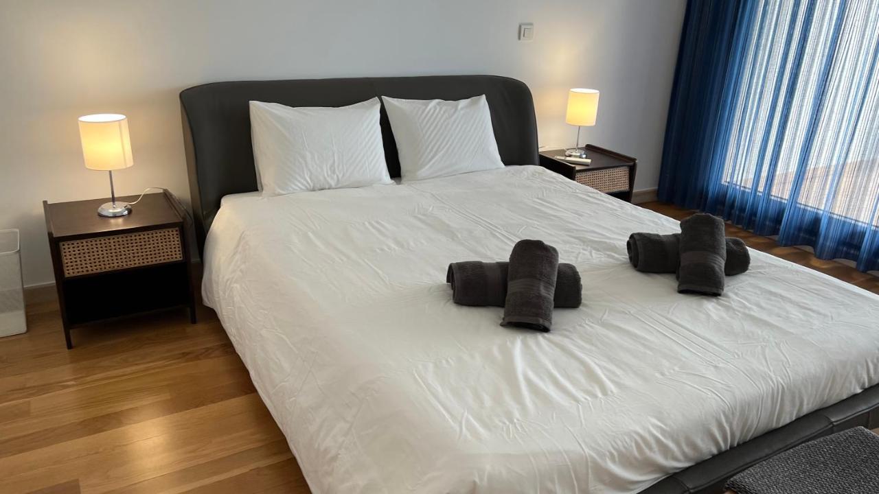 Sea Breeze Apartment *