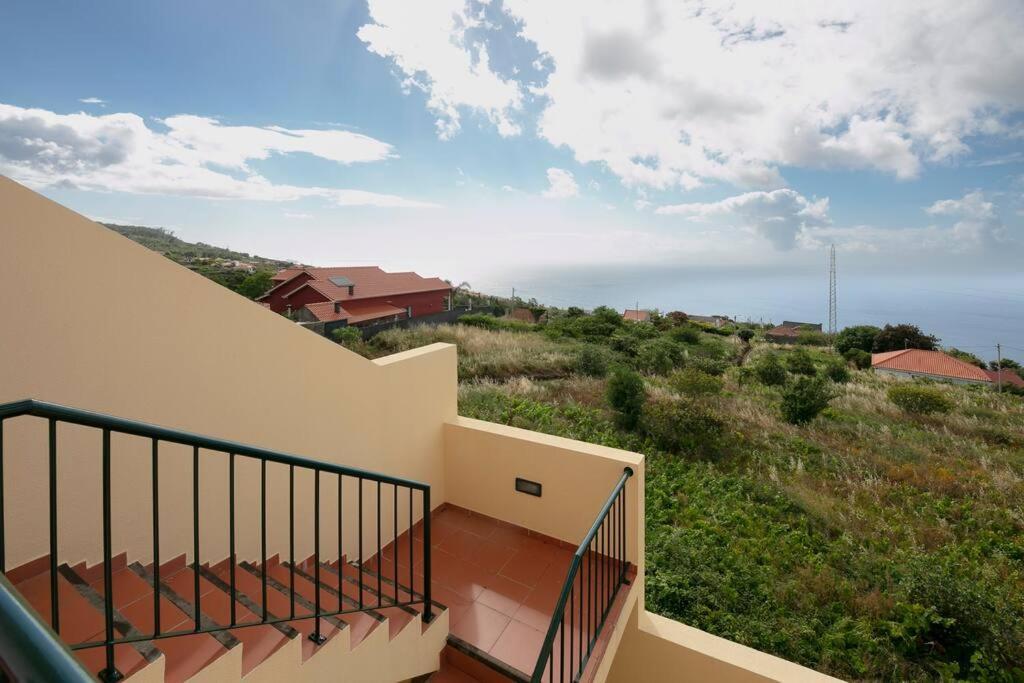 Strategic Sunset House By An Island Apart * Santa Cruz (Madeira)