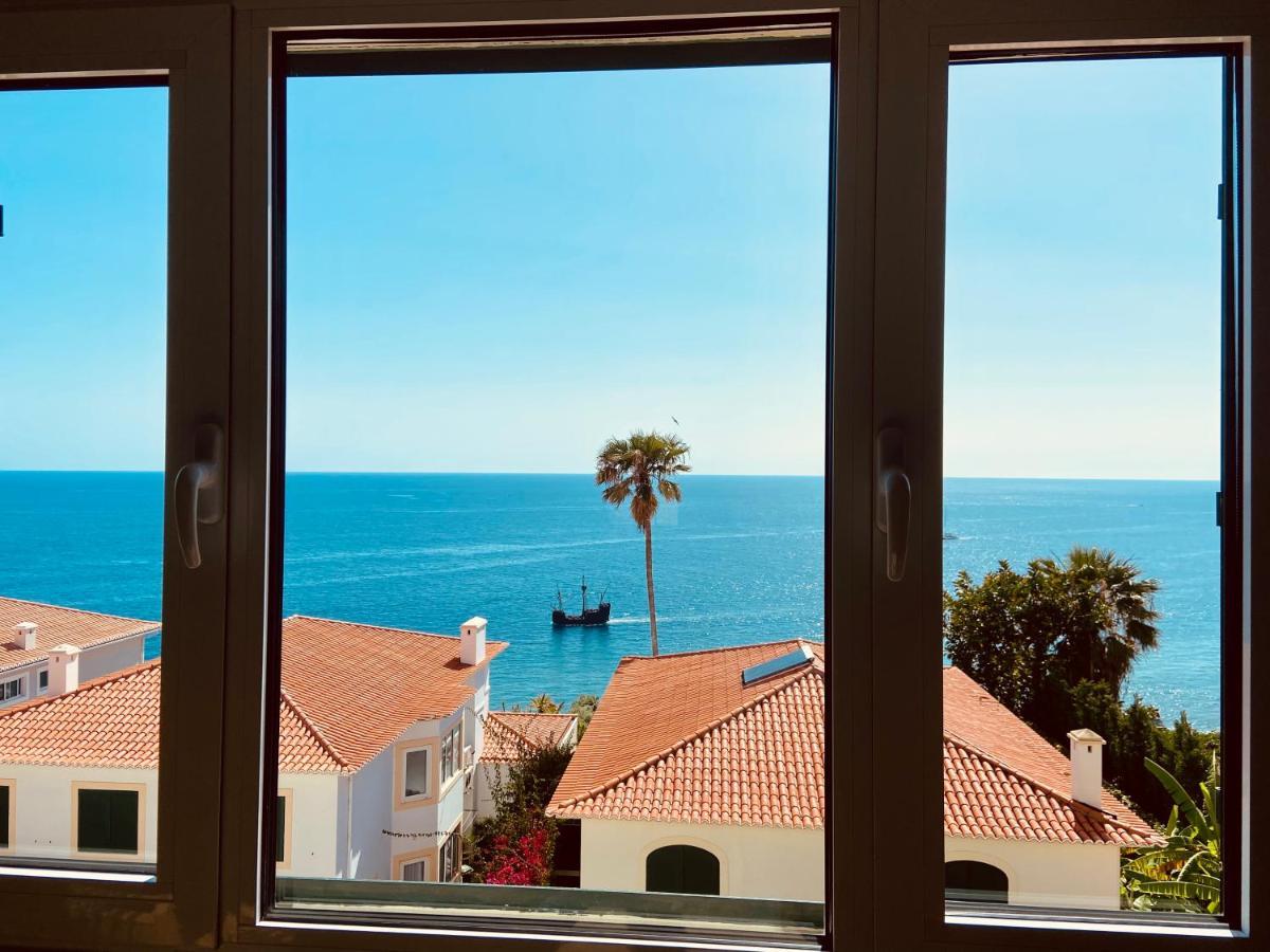 Ocean Cliffs * Funchal (Madeira)