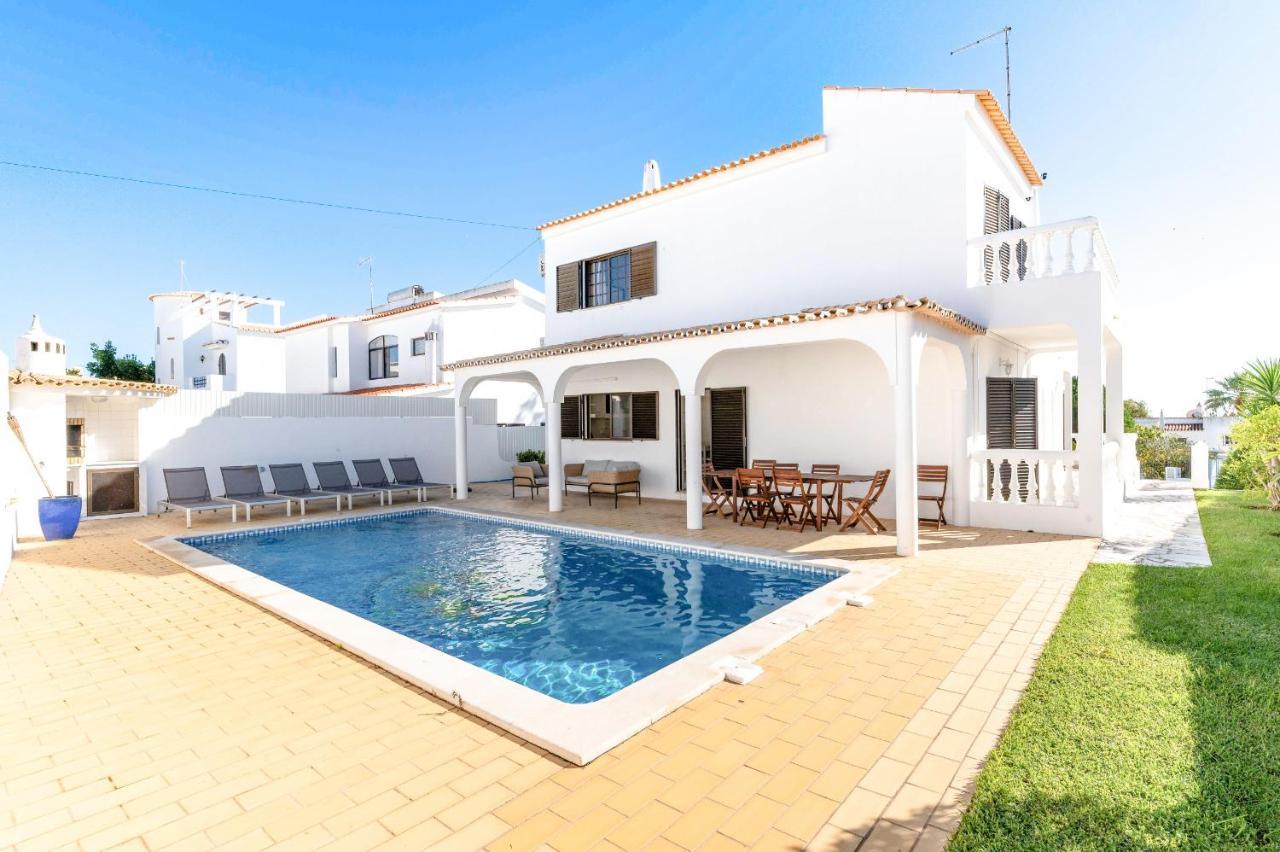 #072 Casa Longa By Holidays Pousada *