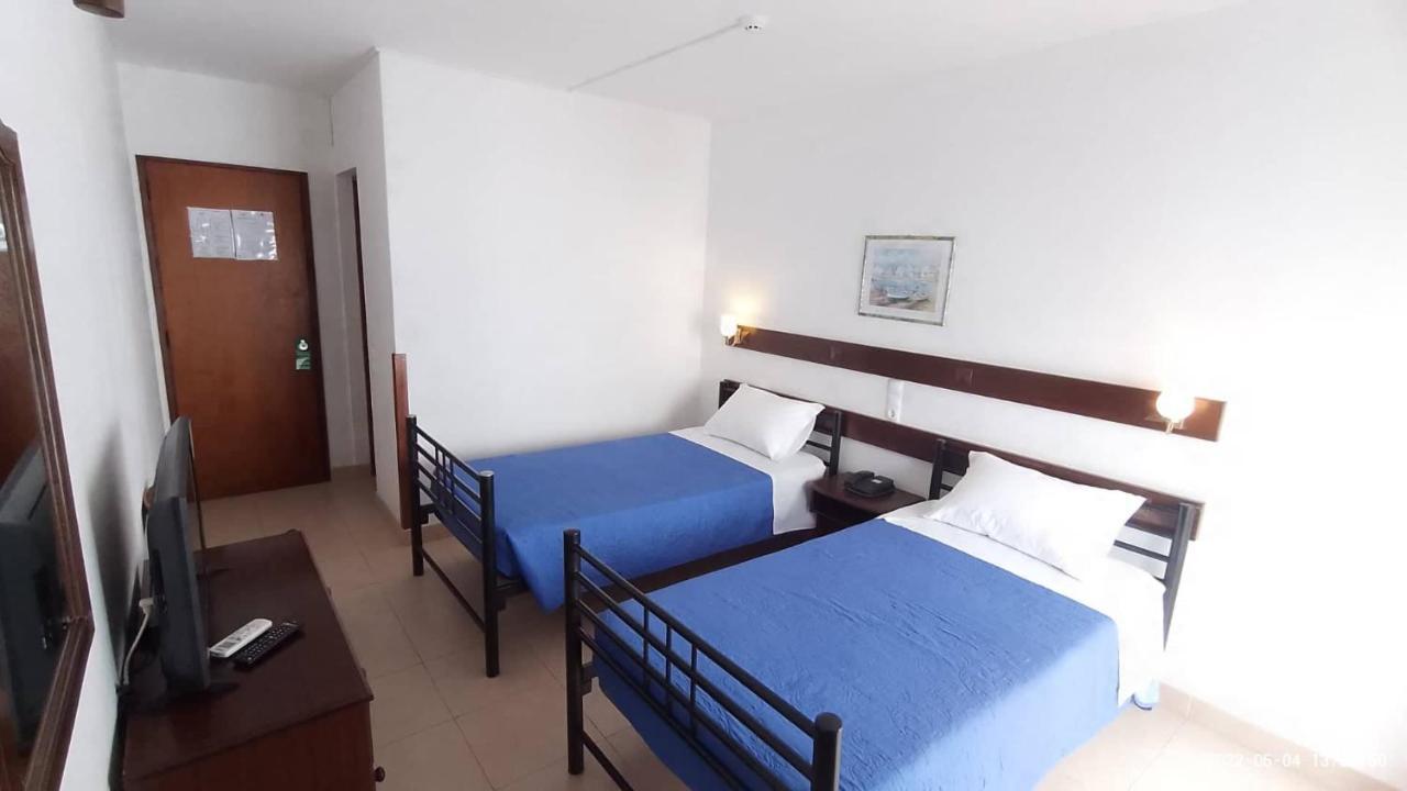 Hotel Velha 2*