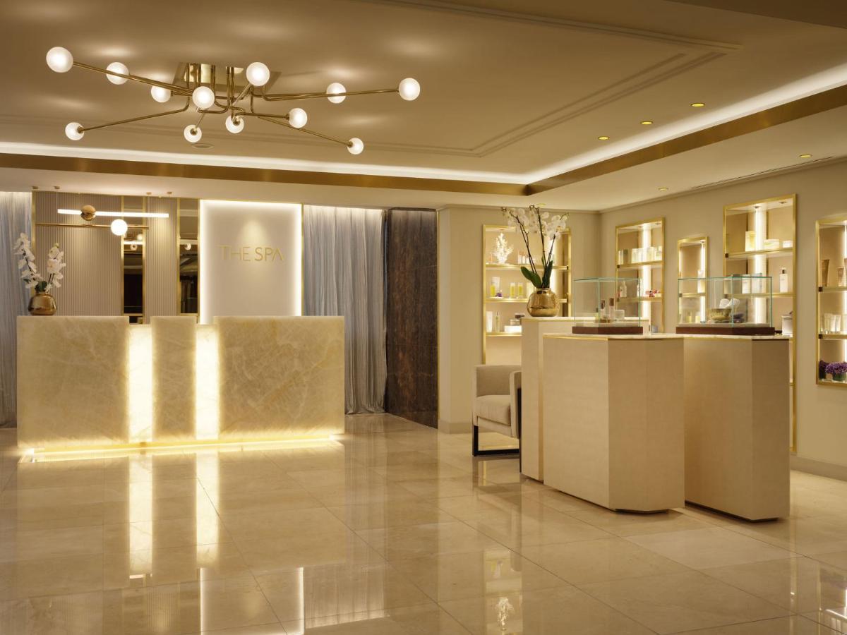 Corinthia Hotel 5*
