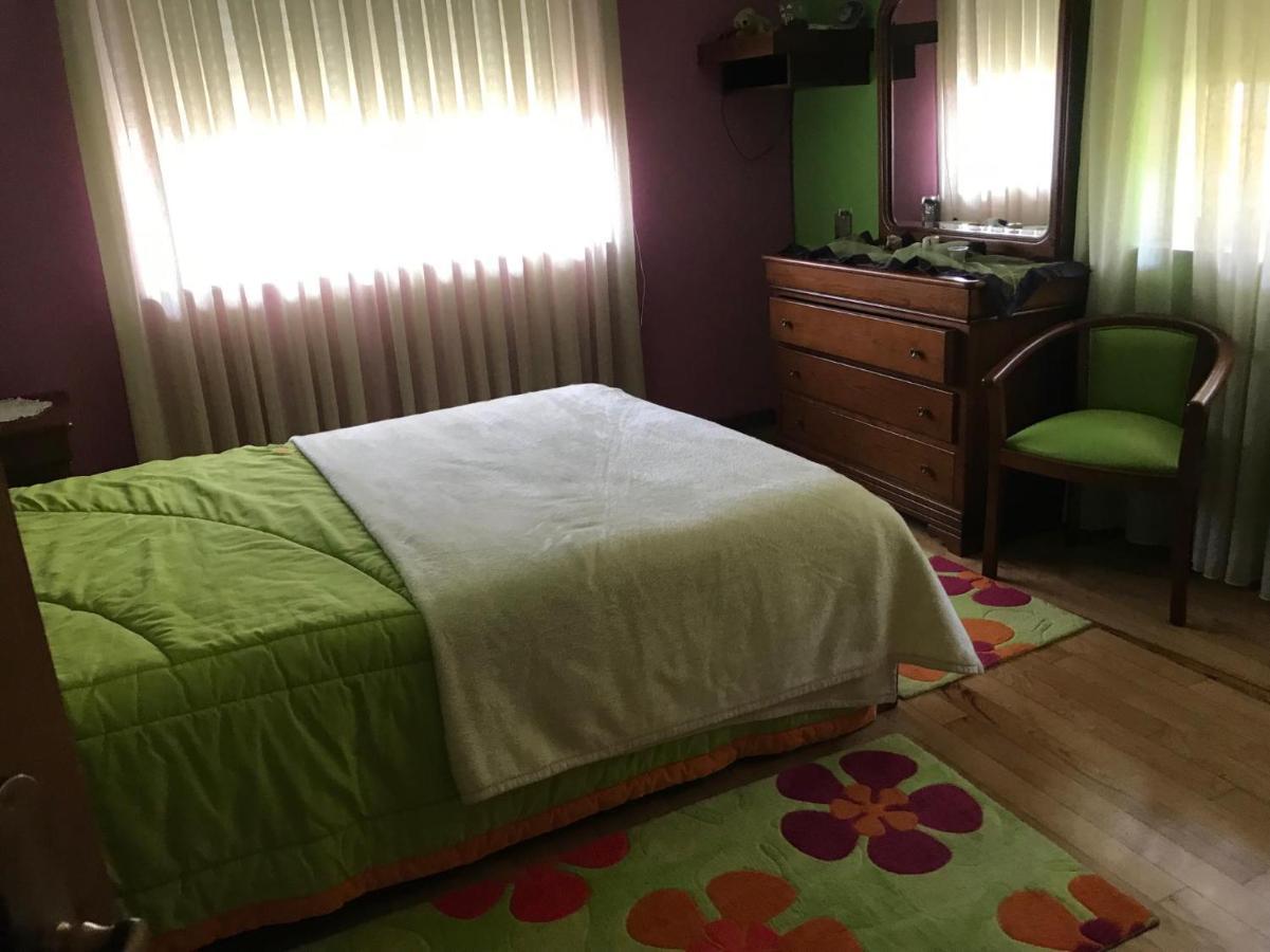 Moradia Com Piscina T4 Holiday home