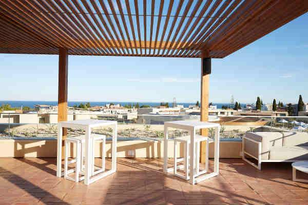 Resort White Shell 4*