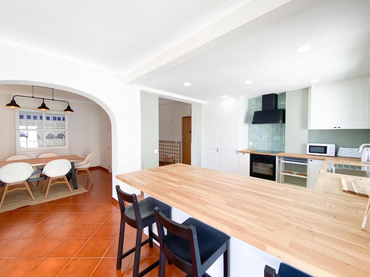 Apartment Spacious Penthouse Sea View Near #1925