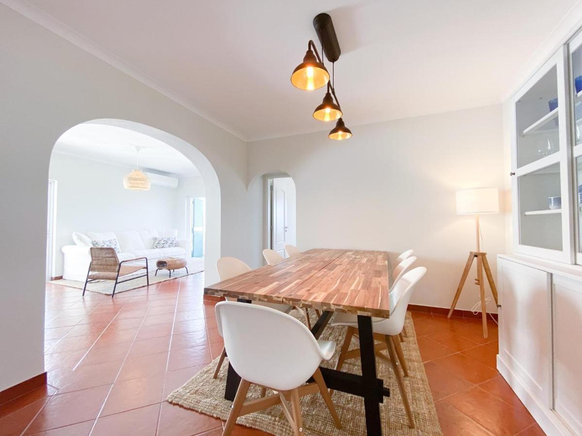 Apartment Spacious Penthouse Sea View Near #1925 *