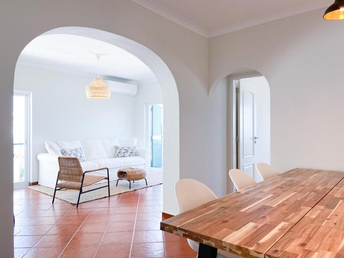 Apartment Spacious Penthouse Sea View Near #1925