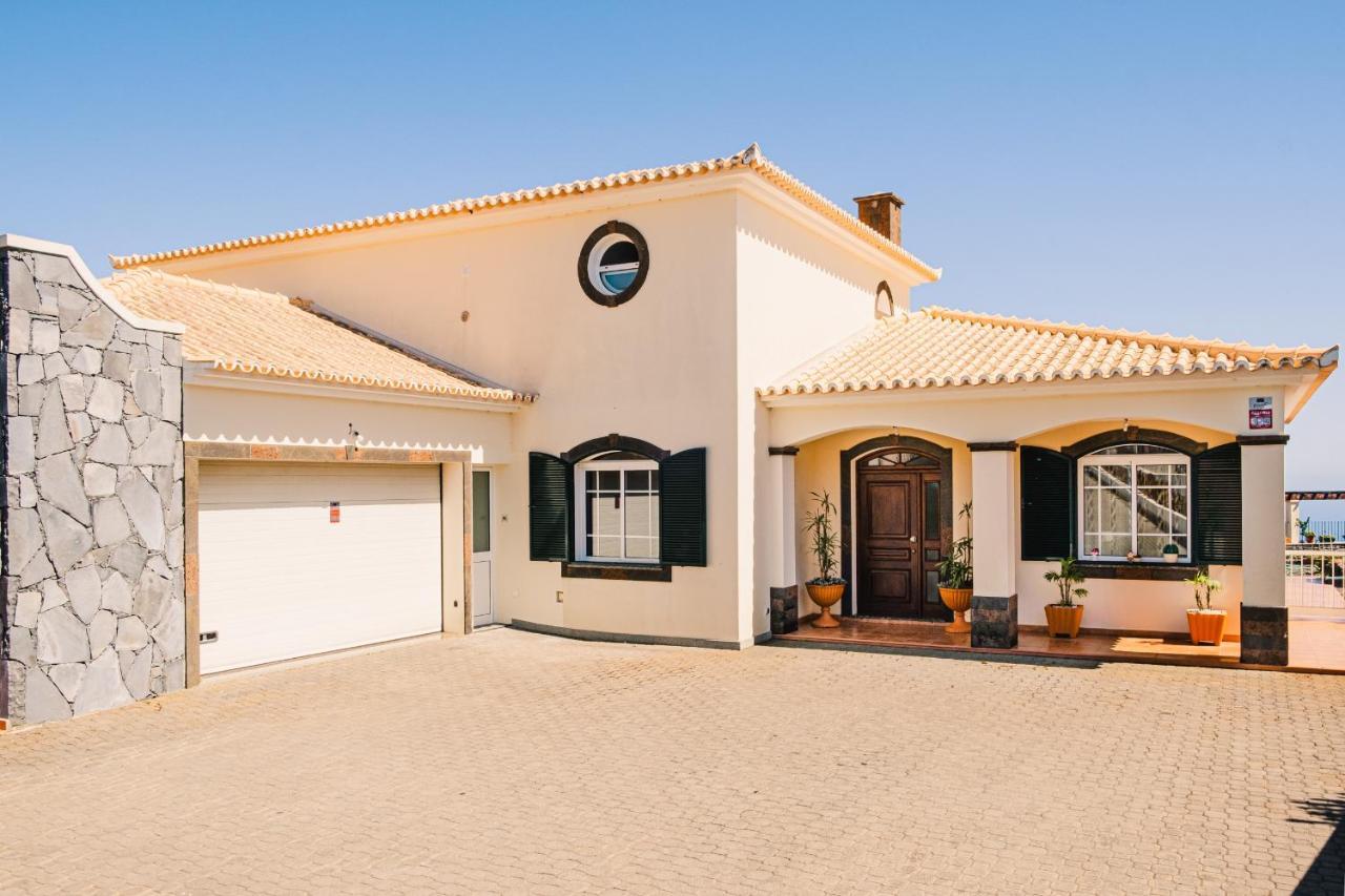 Namaste House I Guest house Relogio do Poiso