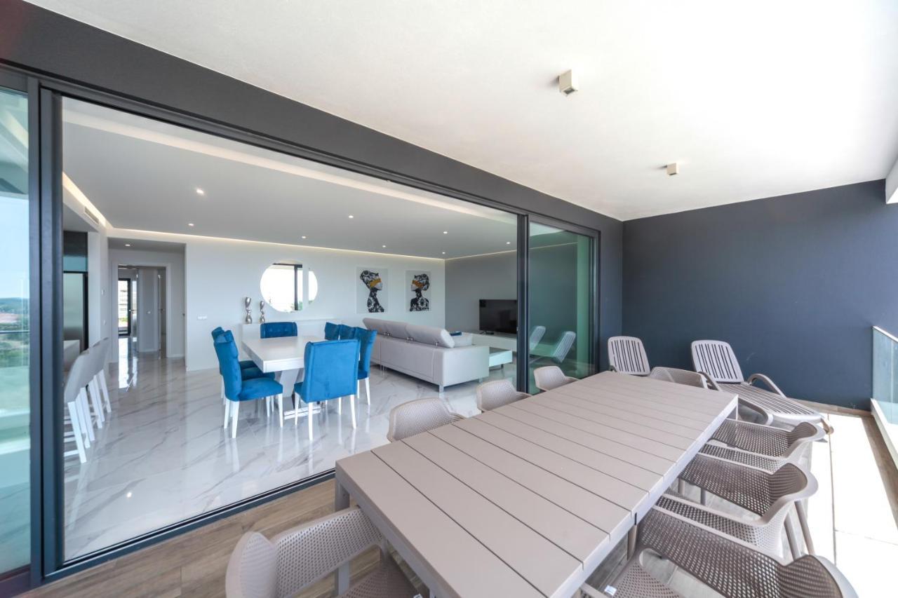 Luxury With Stunning Sea Views *