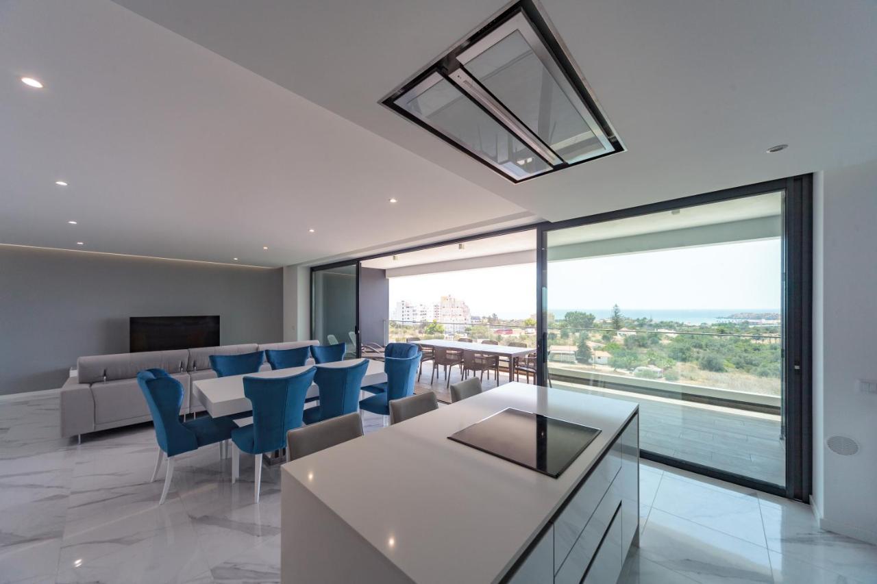 Luxury With Stunning Sea Views