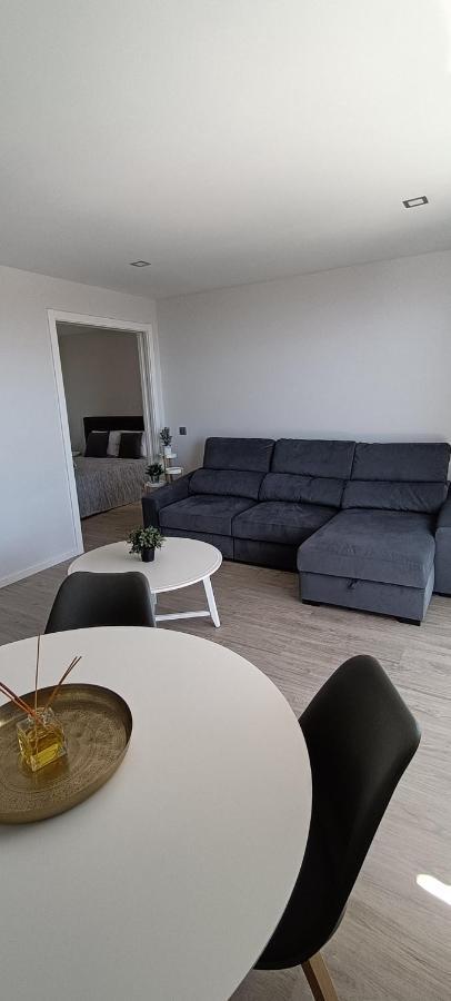 Apartment Tower 1106 *