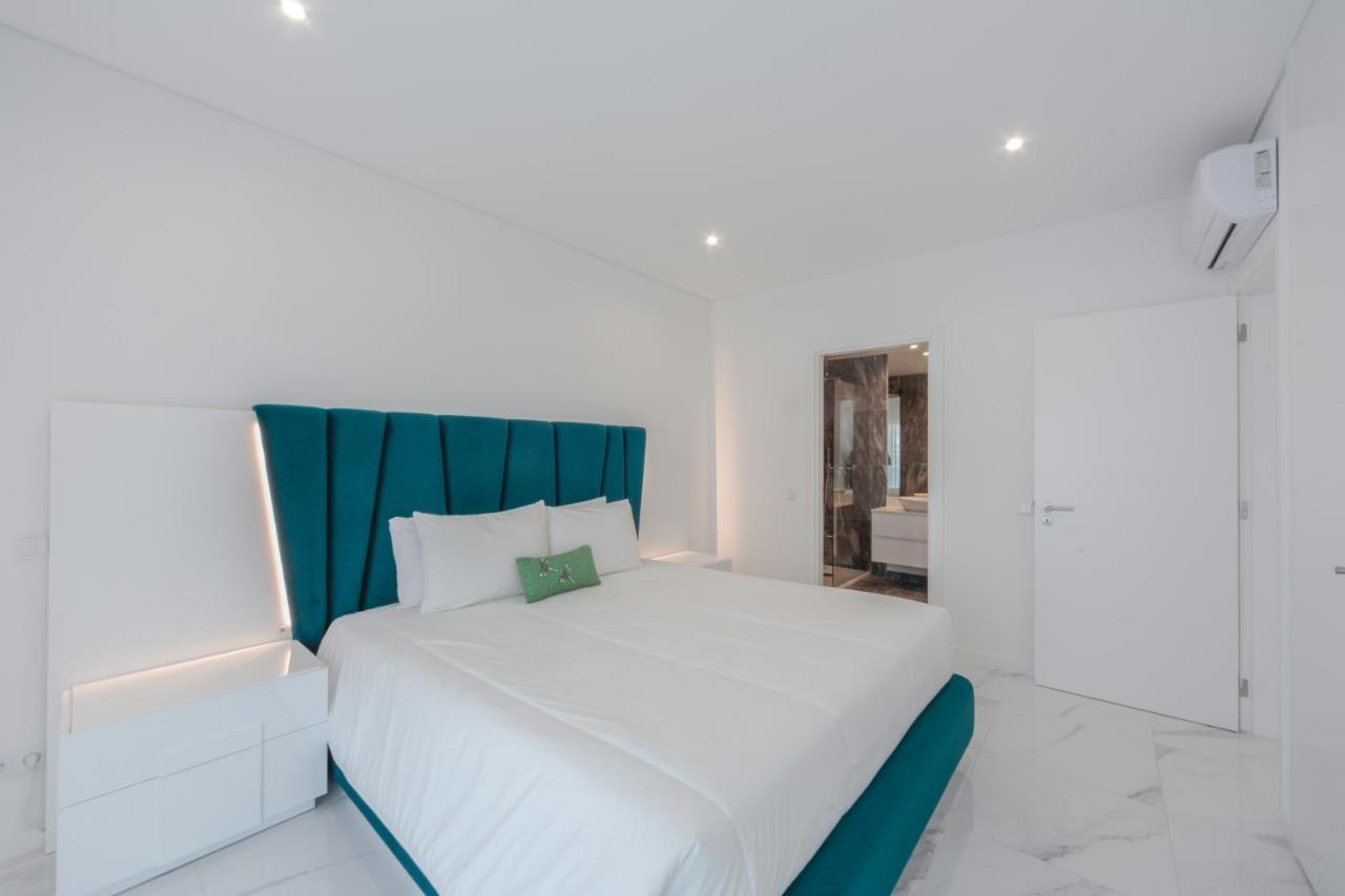 Luxury With Stunning Sea Views * Portimão