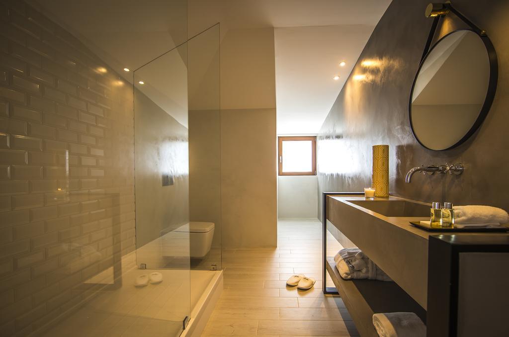 Somewhere - 4* Estoril