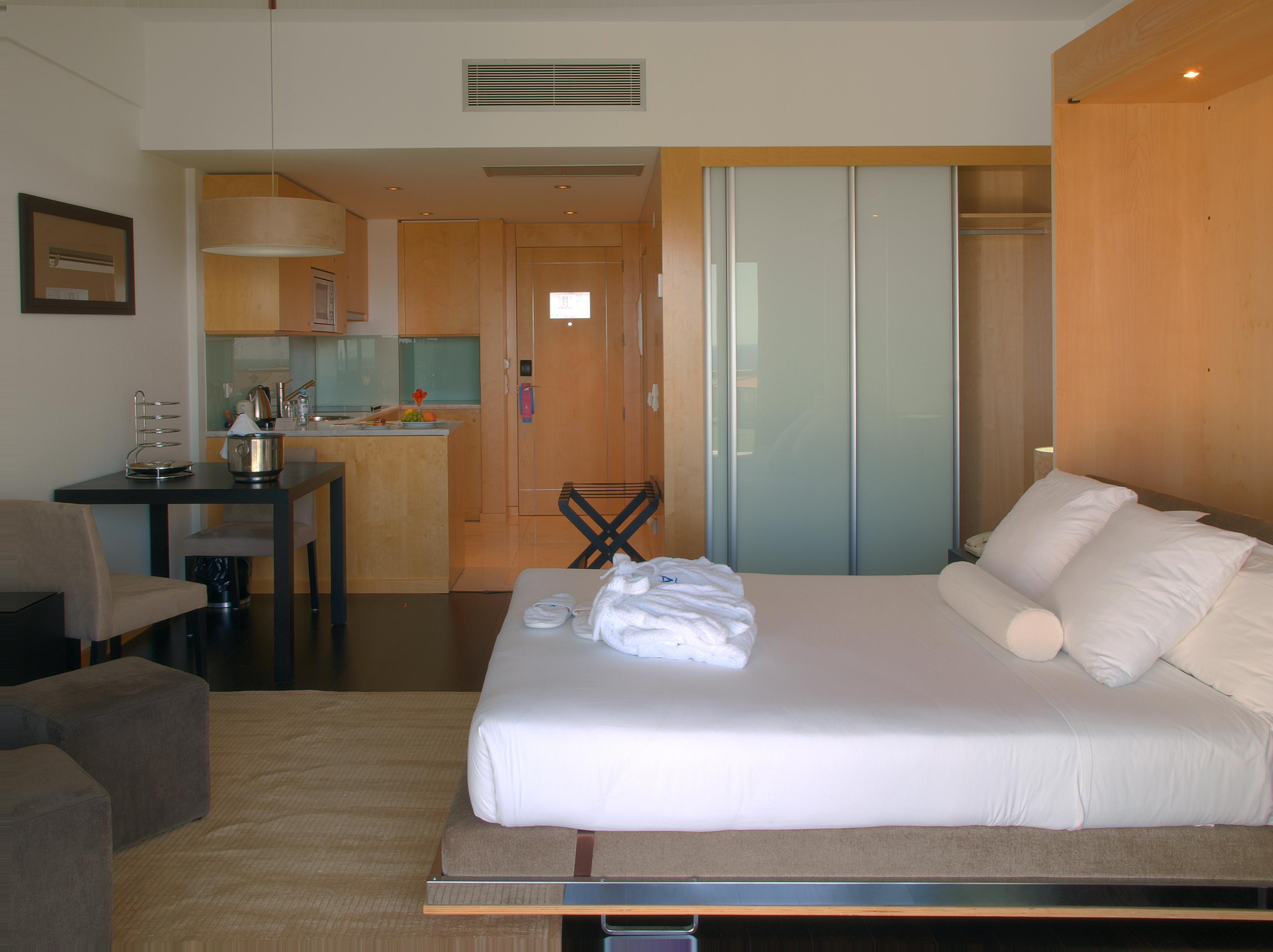 Crowne Plaza - Caparica Lisbon Hotel 4*