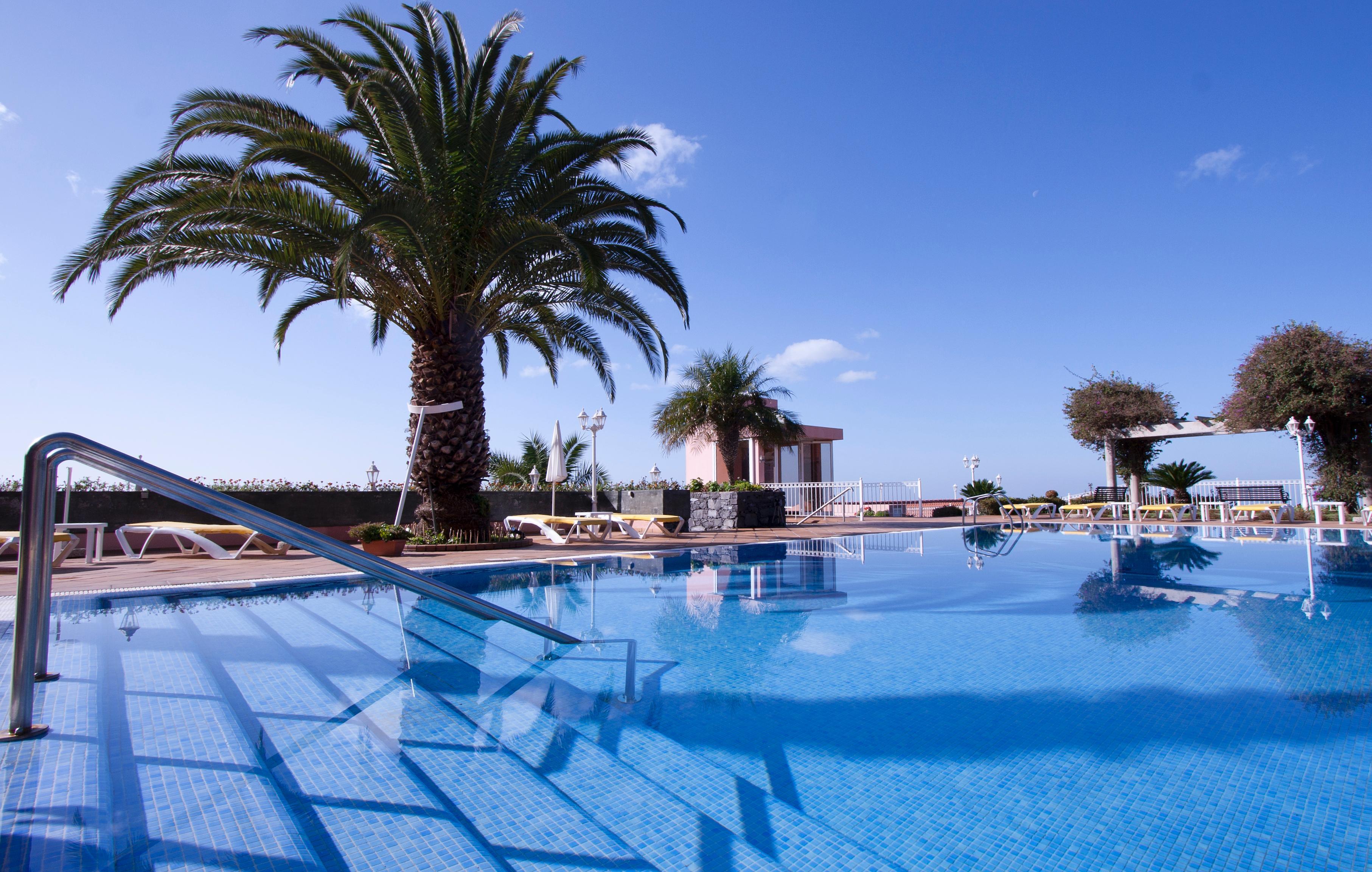 Ocean Gardens Hotel