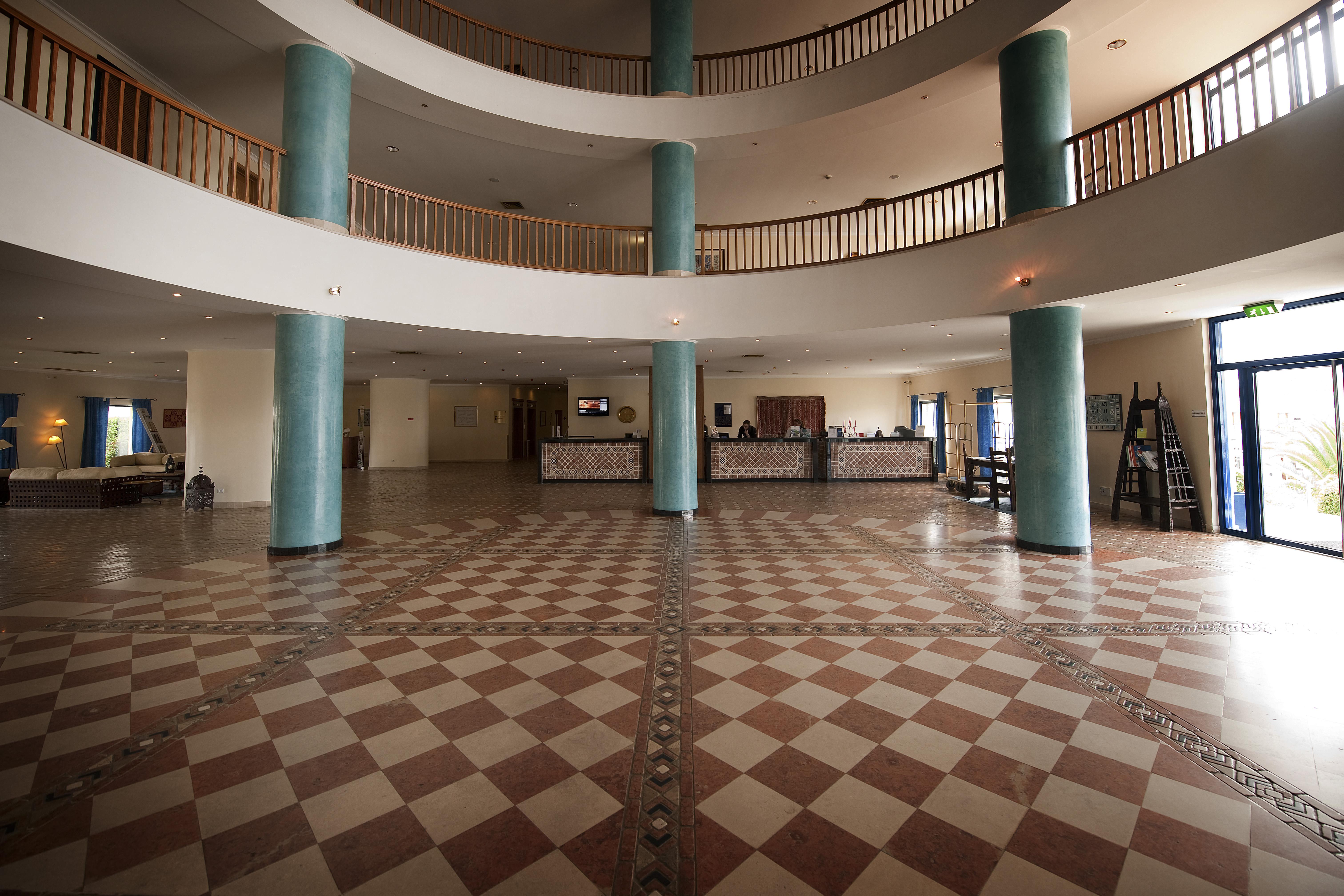 Gale Hotel