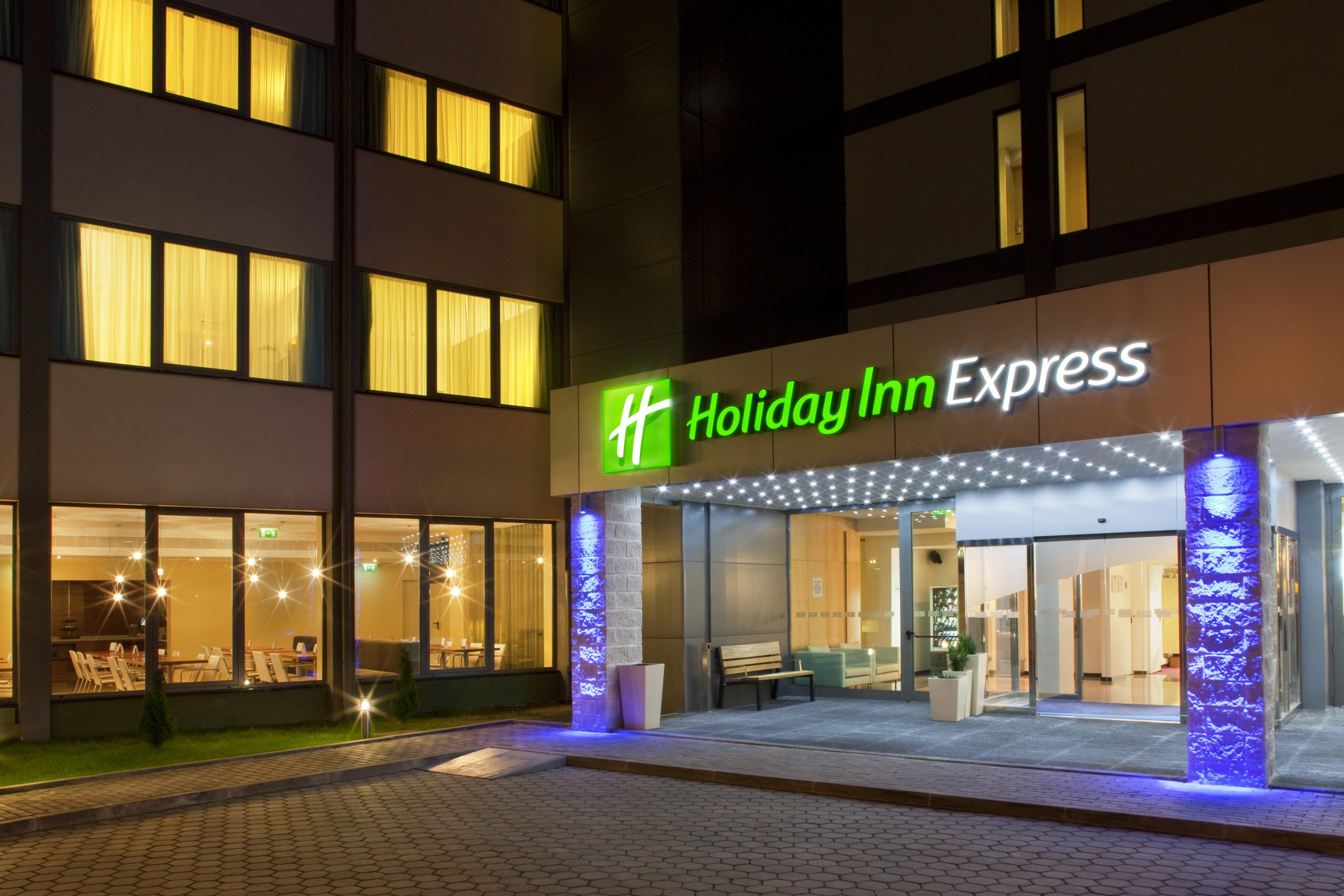 Hotel Express Lisbon Airport By Ihg Portela (Loures)