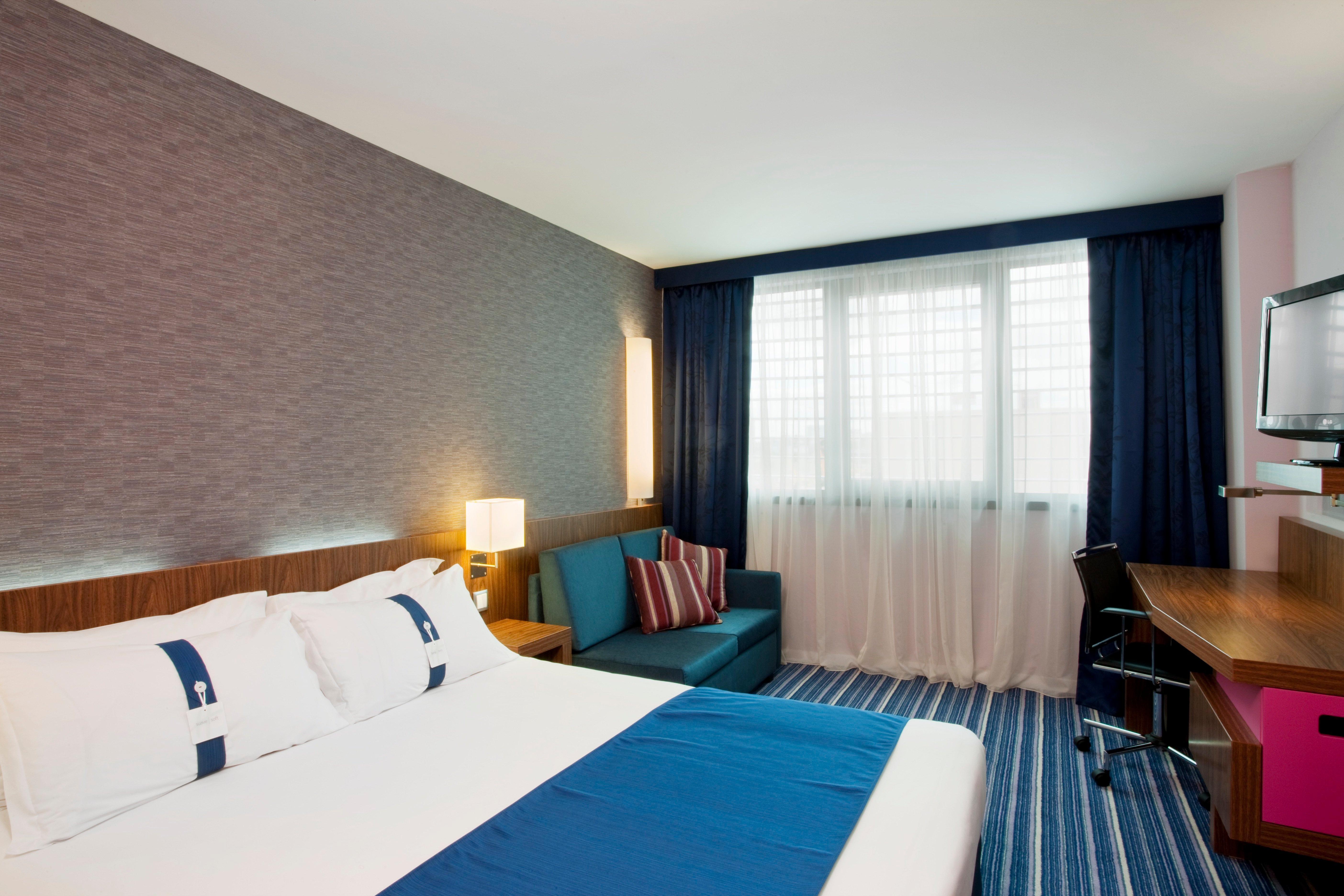 Hotel Express Lisbon Airport By Ihg