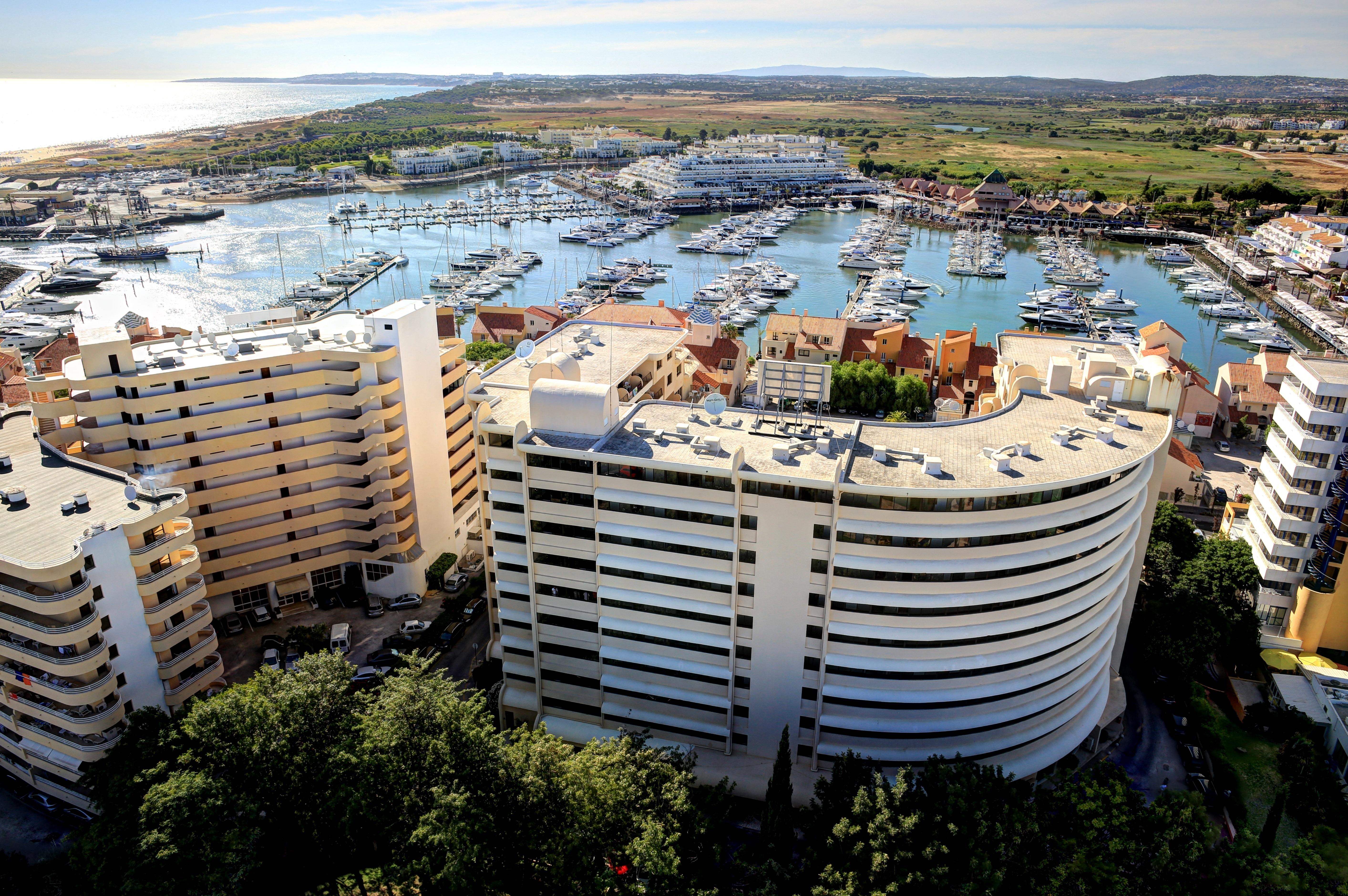Hotel Gale Marina